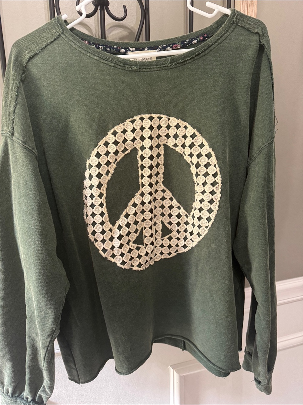 Umgee Olive Green Sweatshirt  Cream Crochet Peace Sign small baggy oversized